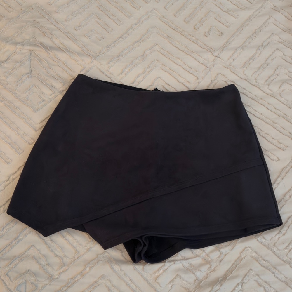 Solemio Black Wrap Skort